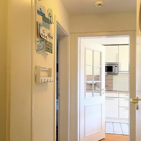 Apfelbluete, Badestrasse * Wyk auf Föhr